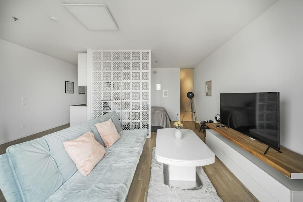 City Sky Studio Mit Balkon Viena Exterior foto